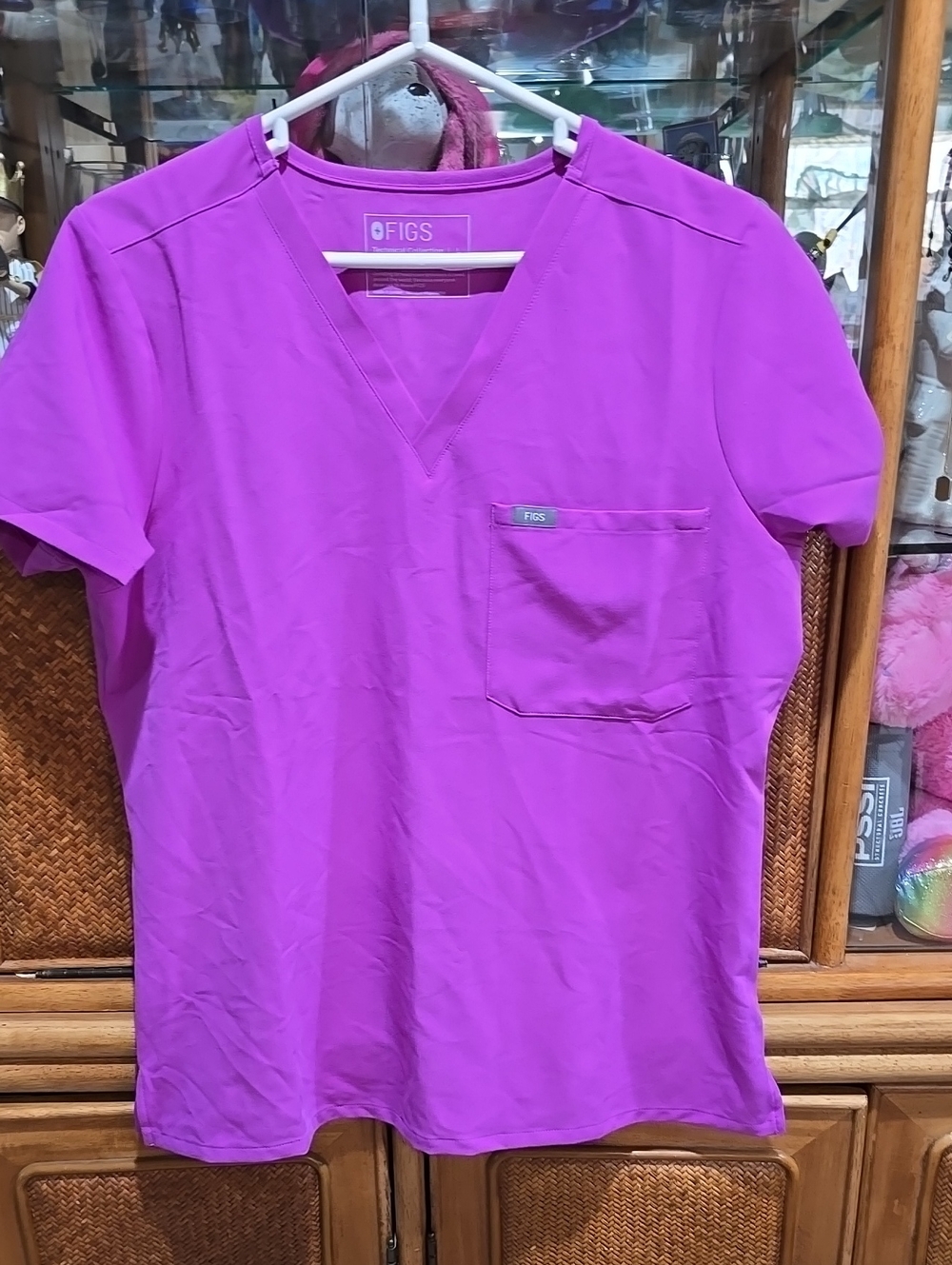 FIGS CATARINA SCRUB TOP - Picture 5 of 7